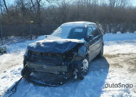 2019 Ford Explorer Sport z USA, uszkodzony, nr VIN 1FM5K8GT3KGA82763